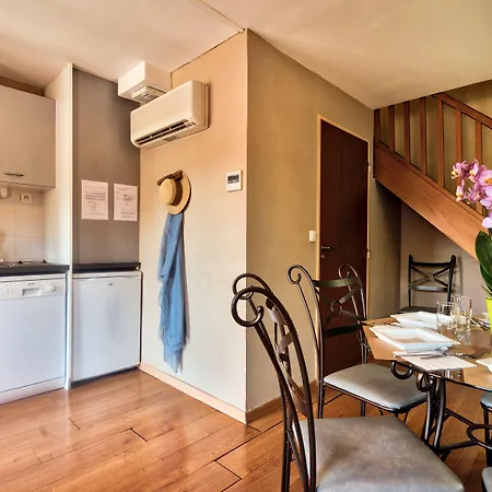 Les Jardins De بيت للعطل