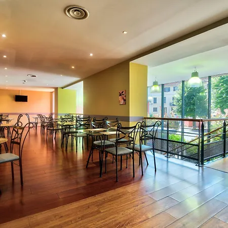 Les Jardins De * لورد