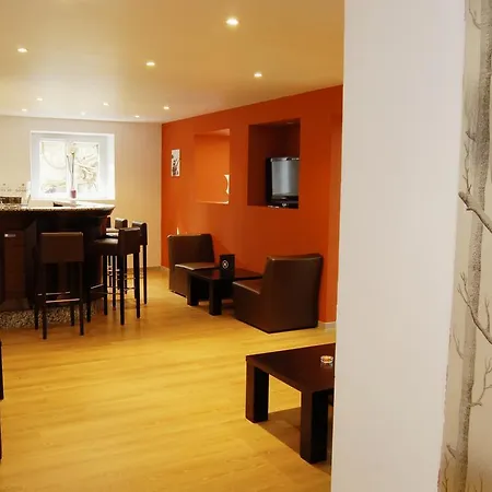 Les Jardins De * لورد