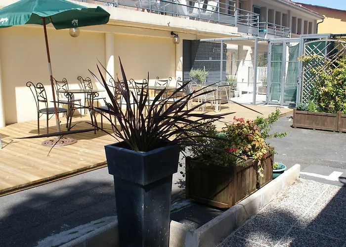 Les Jardins De Лурд