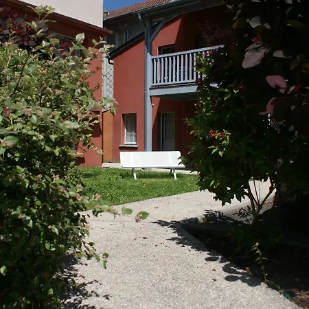 Les Jardins De * לורדה